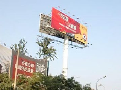 松滋户外广告怎么做才能让人一眼记住？